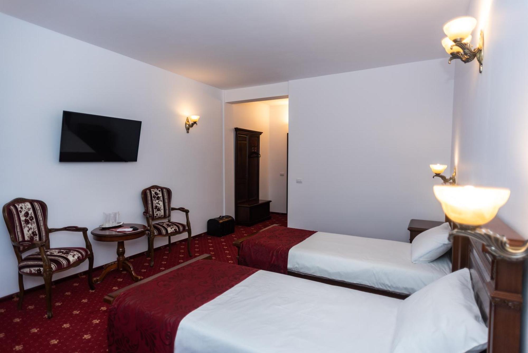 Tango Margo Hotel Valea Lupului  Buitenkant foto