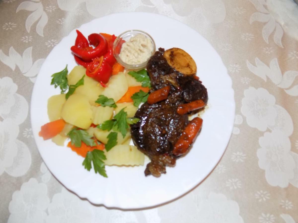 Tango Margo Hotel Valea Lupului  Buitenkant foto