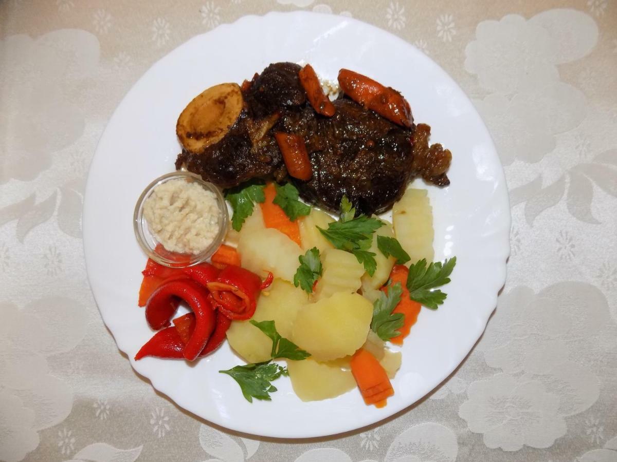 Tango Margo Hotel Valea Lupului  Buitenkant foto
