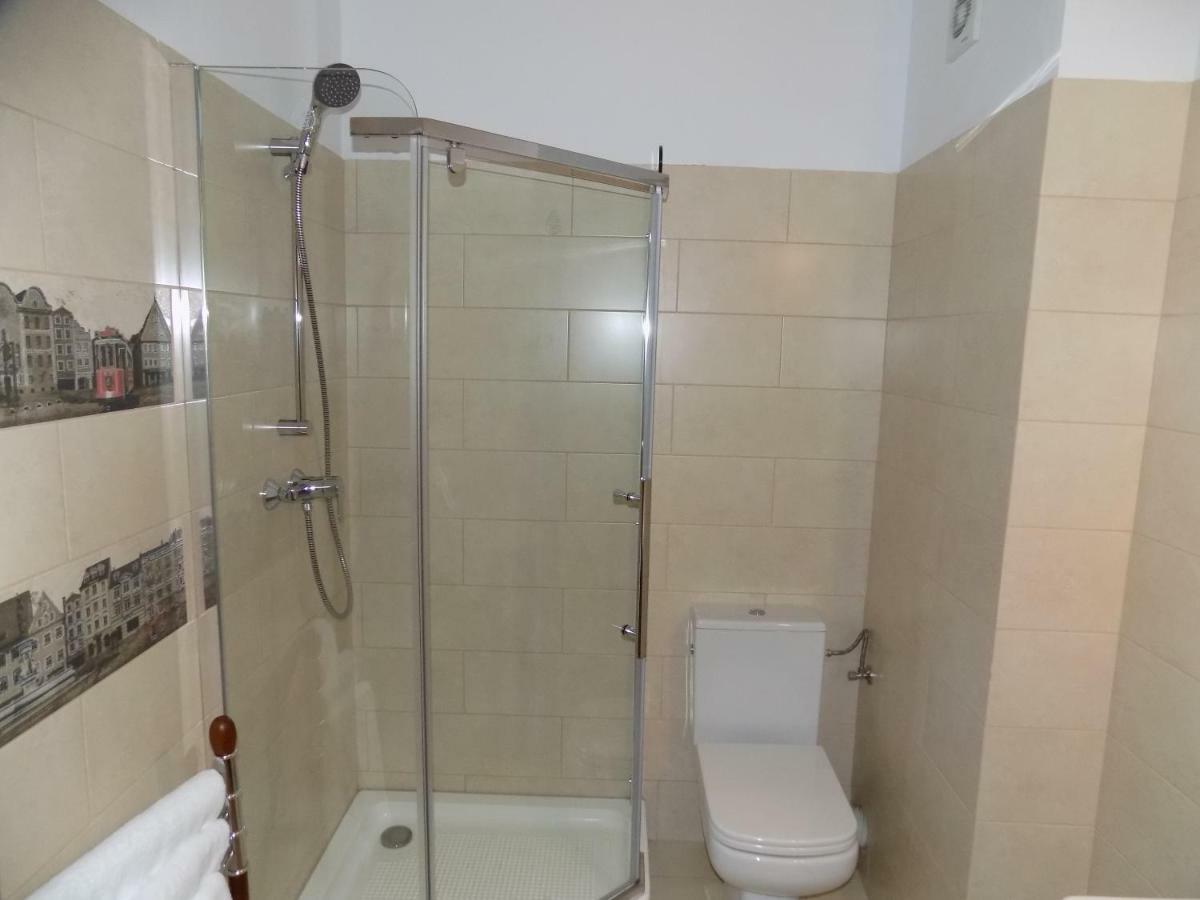 Tango Margo Hotel Valea Lupului  Buitenkant foto